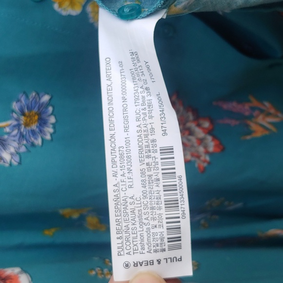 Pull&Bear | Floral Crop Button Down Top - Picture 11 of 12